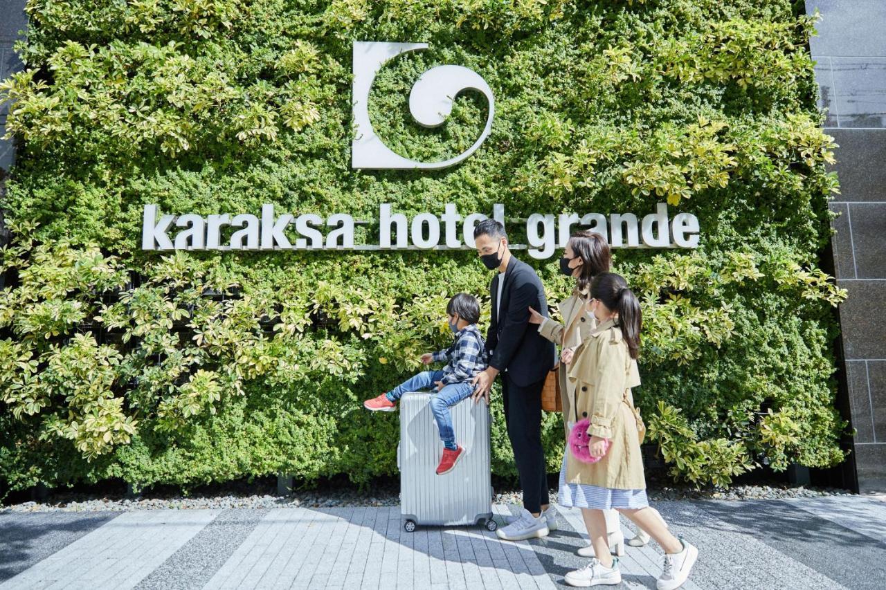 Karaksa Hotel Grande Shin-Osaka Tower Exterior foto